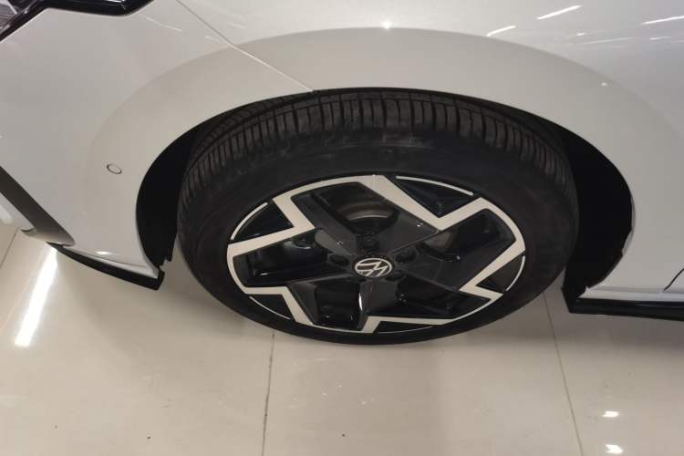 Used Volkswagen Golf 2025 300TSI R-Line