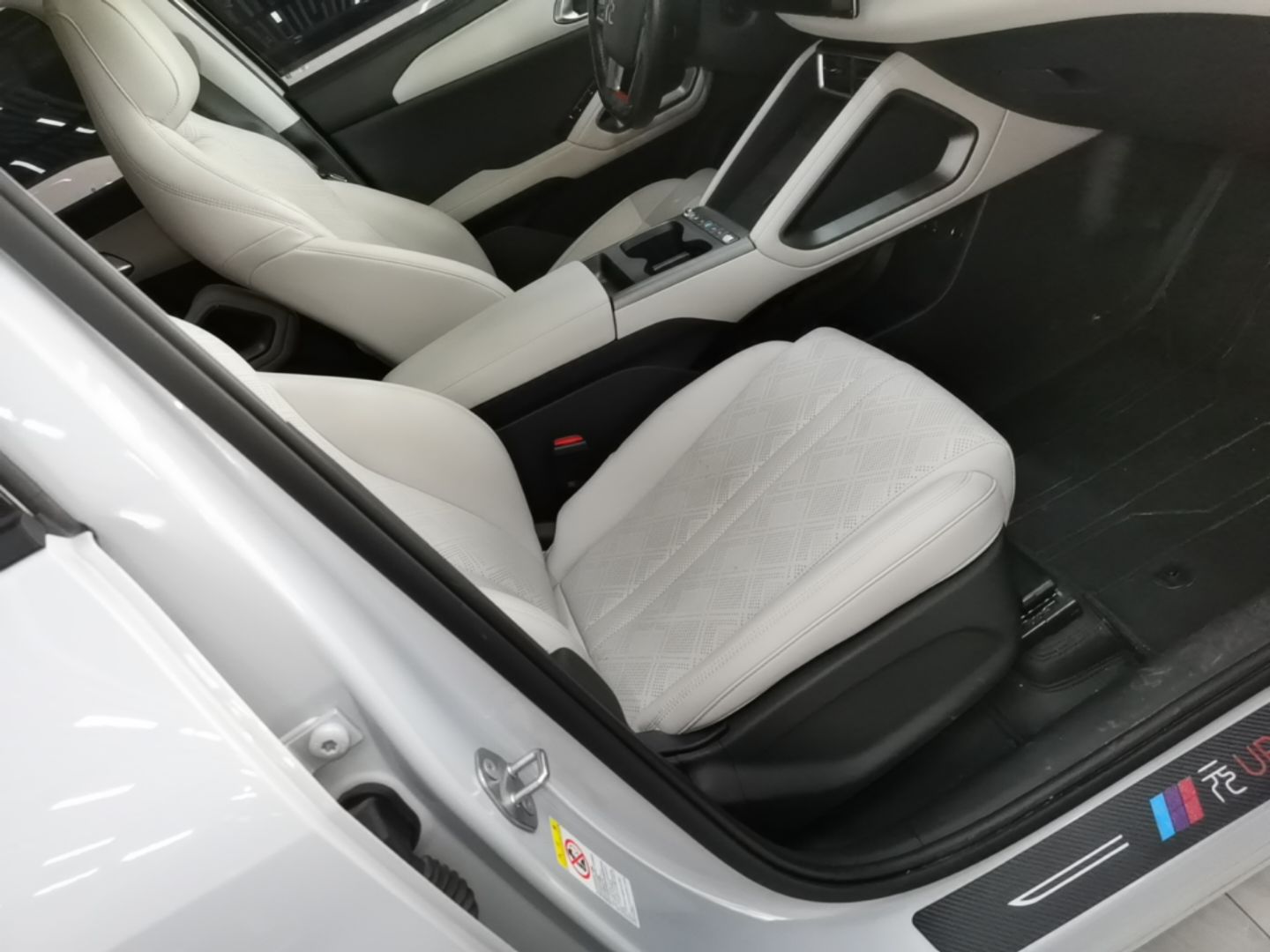 BYD Yuan UP 2025 Intelligent Driving Version 401 KM Dynamic Edition — снимка 19