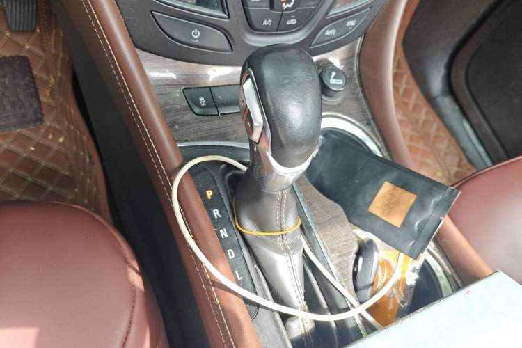 Used Buick Envision 2017 20T Two-Wheel Drive Elite Version Gear Lever