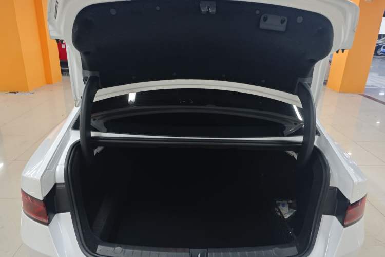 Used BYD Qin PLUS 2023 Champion Edition DM-i 120KM Excellence Model Trunk