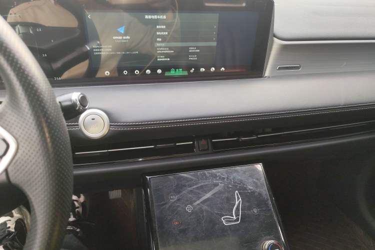 Used NETA U 2022 Zhi400 Pro Ternary Lithium