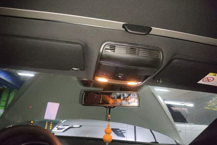 Used Volkswagen FAW-Volkswagen CC 2015 2.0 TSI Luxury Model
