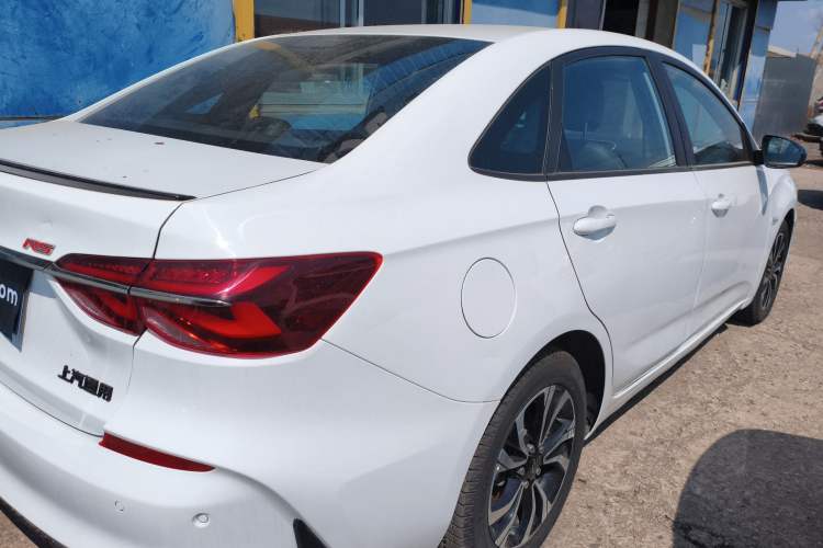 Used Chevrolet Monza 2020 Light Hybrid RS 330T Automatic Thrill Edition Rear Right 45 Deg