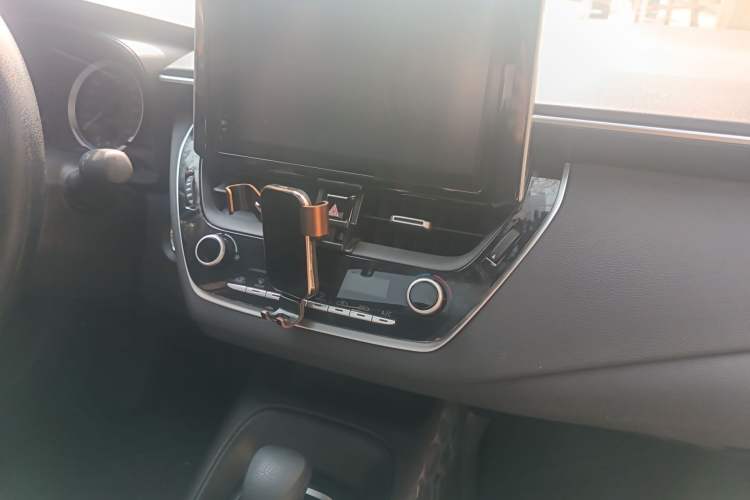 Used Toyota Levin 2021 185T CVT Luxury Edition Audio And AC Panel