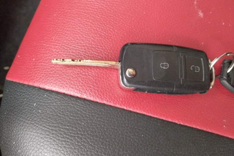 Used CHANGAN KAICHENG Ounuo S 2014 1.3L Happiness Model
