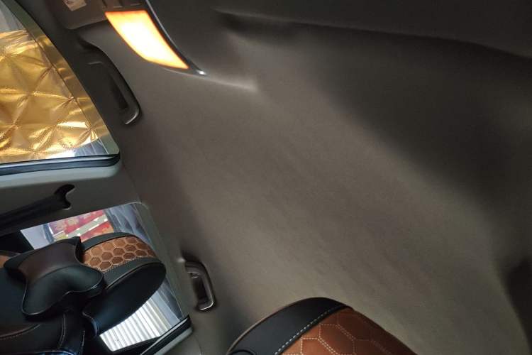 Used Zotye T600 2015 Family Edition 2.0T Manual Elite Version
