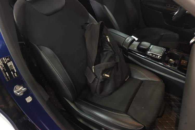 Used Mercedes-Benz A-Class 2020 Restyled A 200 L Sport Sedan Fashion Version Right Front Seat