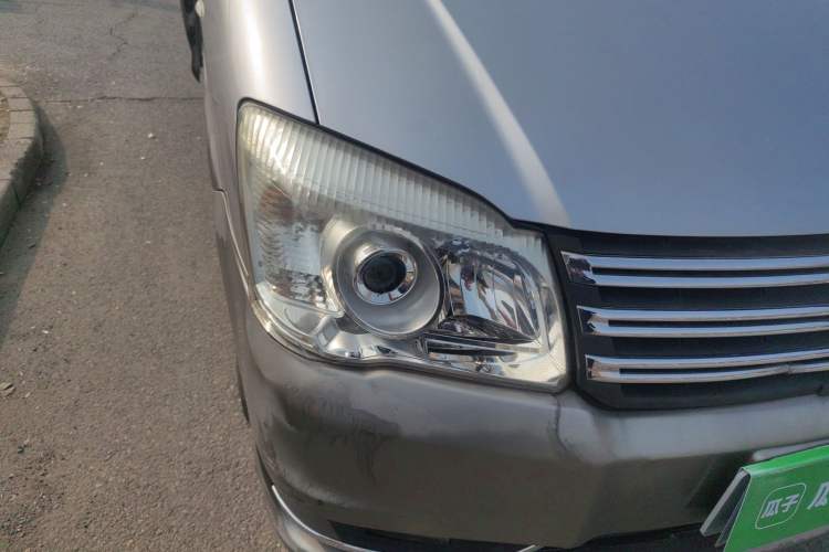 Used FORTHING Lingzhi 2016 M5 2.0L 7-seat Long-wheelbase Standard Model