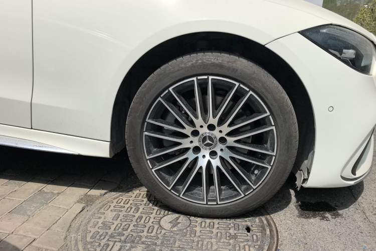 Used Mercedes-Benz C-Class 2025 C 260 L Sport Edition Right Front Wheel Hub