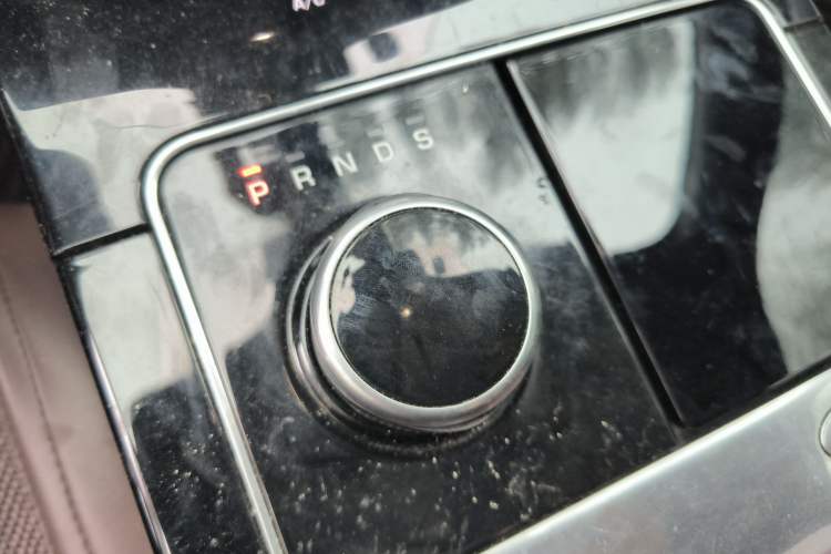 Used Land Rover Range Rover Velar 2020 P250 R-DYNAMIC S
