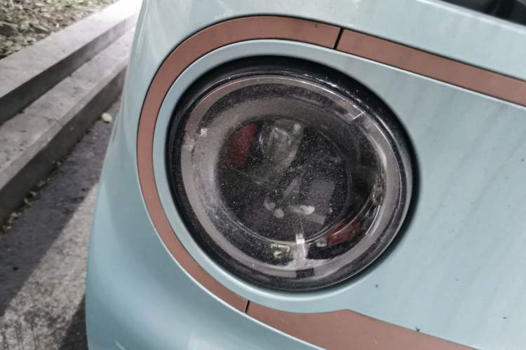 Used Geely Galaxy Panda 2024 Panda Mini 200km Endurance Bear Right Front Headlight