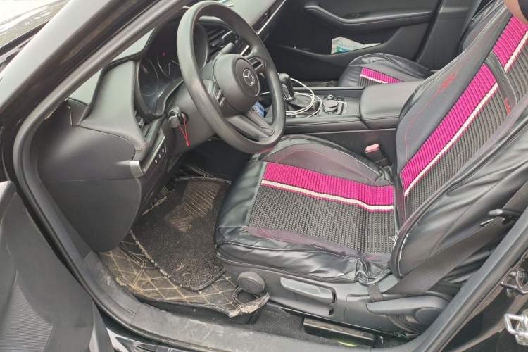 Used Mazda 3 Axela 2020 1.5L Automatic ZhiMei Edition Left Front Seat