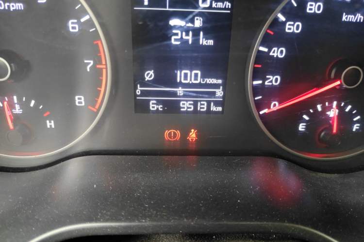 Used Kia K2 2017 Sedan 1.4L Automatic GLS Odometer Close Up