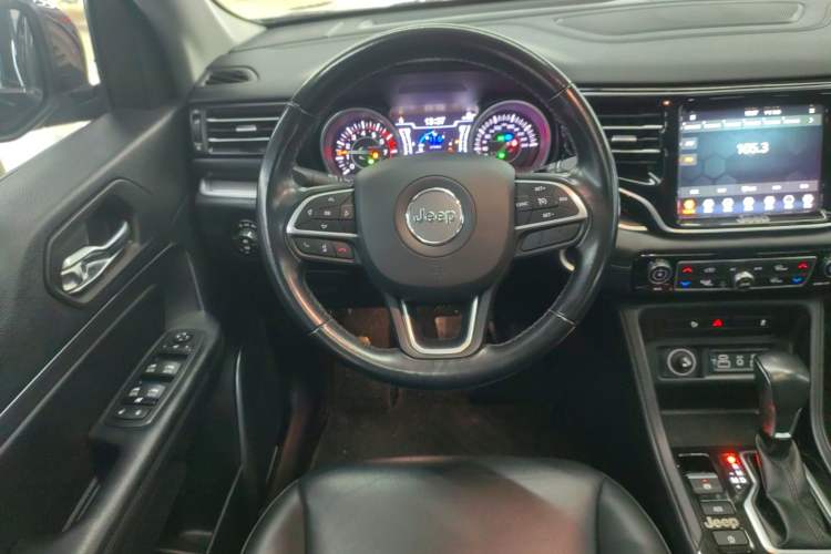 Used Jeep Grand Commander 2022 2.0T Two-Wheel Drive Luxury Version
