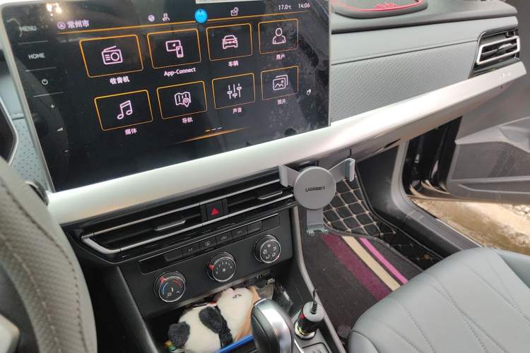 Used Volkswagen Lavida 2023 1.5L Automatic 5 Million Edition Audio And AC Panel