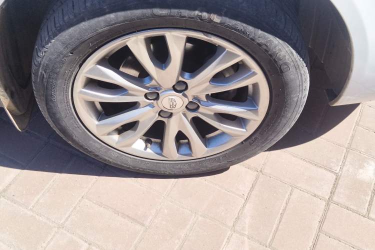 Used Geely Auto Vision 2019 Upgraded Model 1.5L Manual Luxury Version China VI Standard