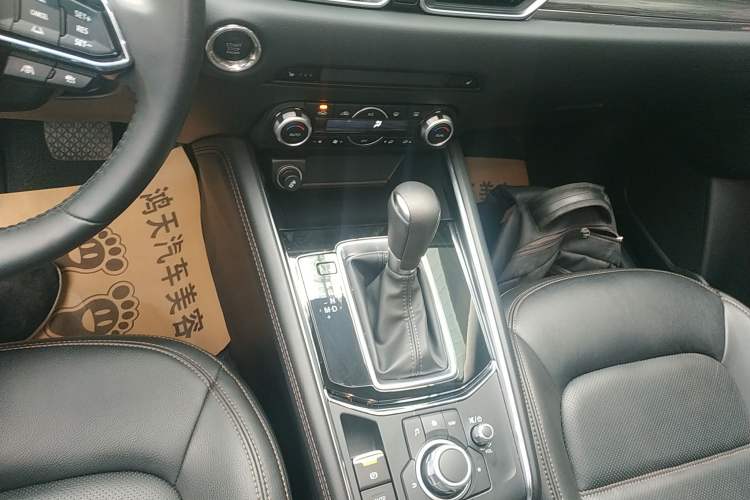 Used Mazda CX-5 2022 2.5L Automatic Two-Wheel Drive ZhiZun Version Gear Lever