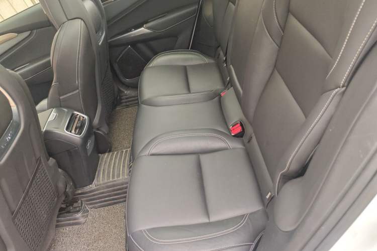 Used Lynk & Co 01 2018 2.0T Two-Wheel-Drive + Version Left Rear Seat