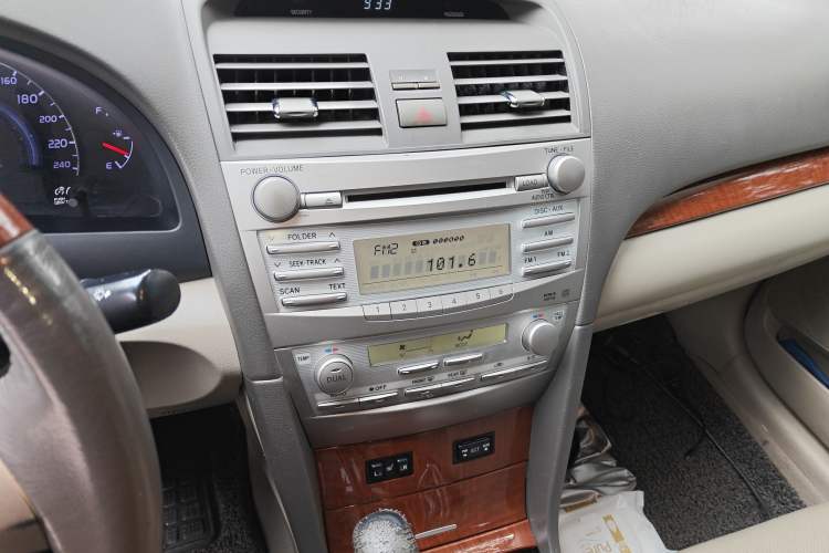 Used Toyota Camry 2013 200G Classic Luxury Edition