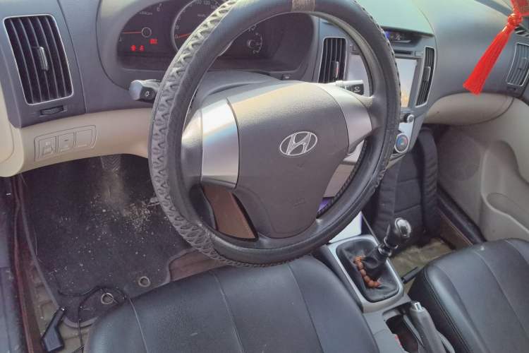 Used Hyundai Celesta 2015 1.6L Manual Comfort Model Steering Wheel