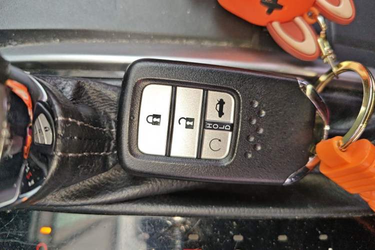 Used Honda Civic 2019 220TURBO CVT Dynamic Edition China VI Emission Standard Vehicle Key