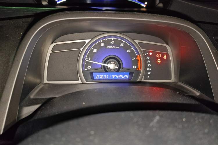 Used Honda Civic 2009 1.8L automatic comfort version Odometer Close Up