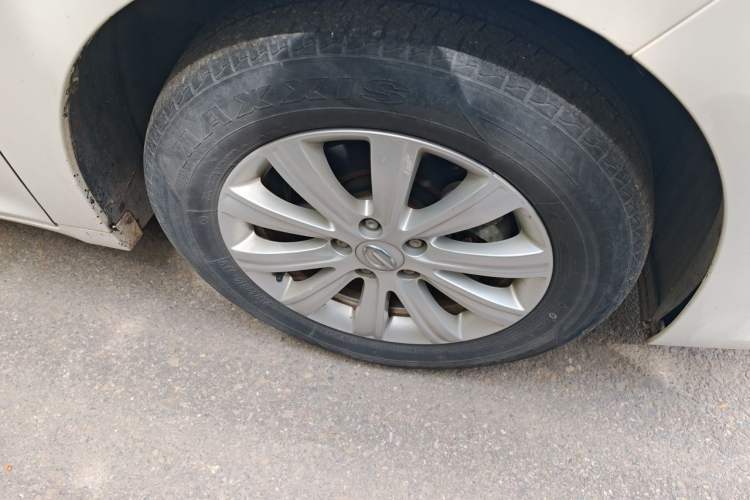 Used GAC Trumpchi M6 2019 270T Automatic Luxury Edition (7-seater) China V Standard Right Front Wheel Hub