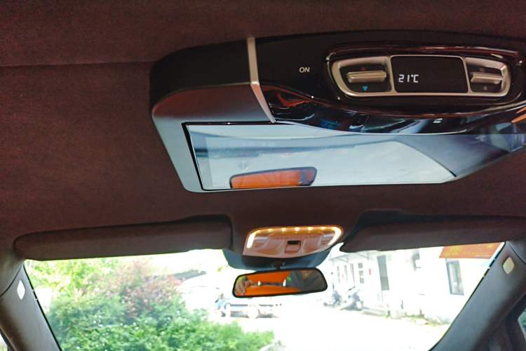 Used Mercedes-Benz V-Class 2021 V 260 Avantgarde Edition Headliner