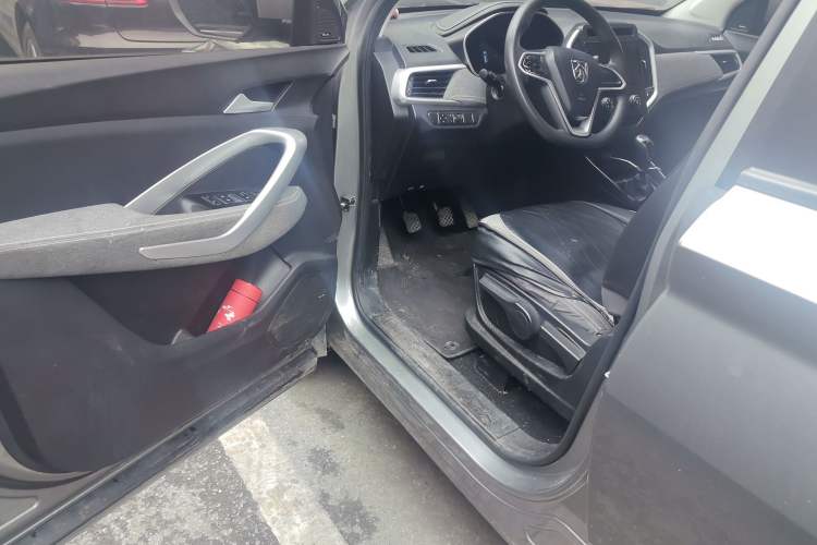 Used Baojun 530 2020 1.5T Manual Comfort Version 7 Seats
