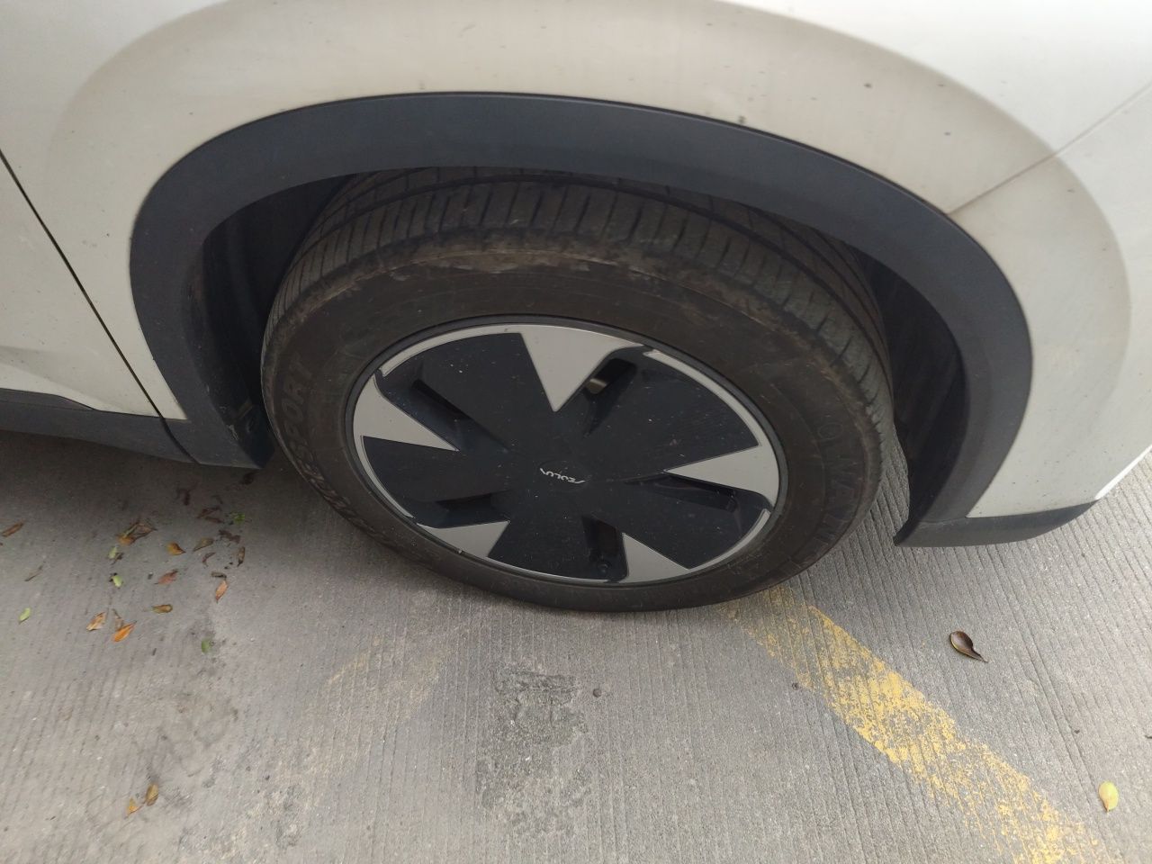 Dongfeng Aeolus L7 New Energy 2024 205 Plus — снимка 8