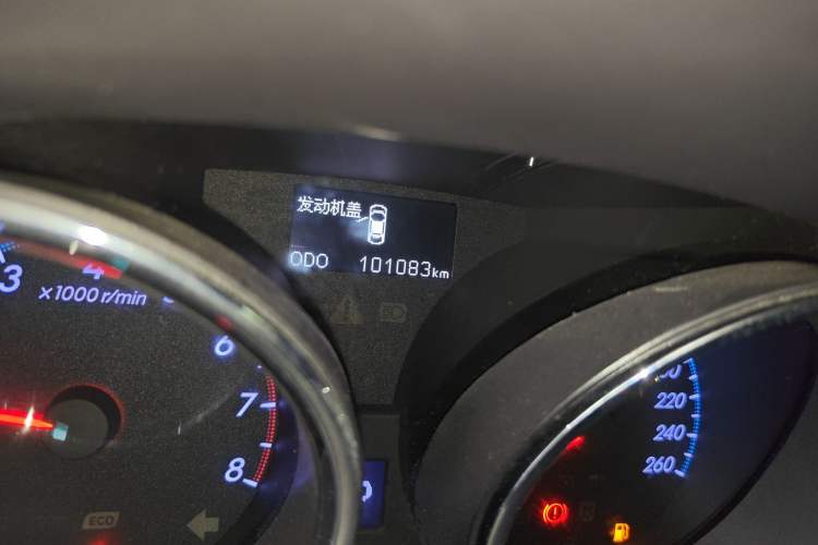 Used Toyota Reiz 2012 2.5V Fengdu Elite Stylish Edition Odometer Close Up