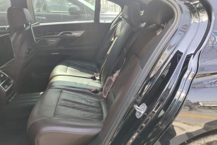 Used BMW 7 Series 2016 730Li Luxury Model