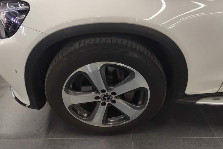 Used Mercedes-Benz GLC 2017 GLC 260 4MATIC Luxury Model
