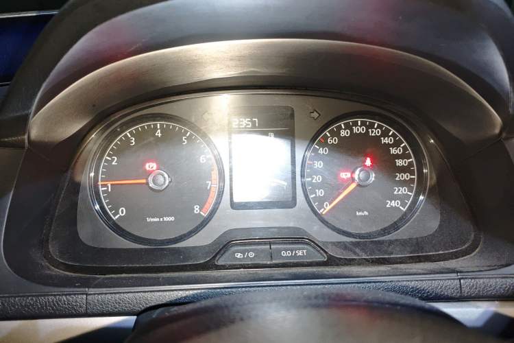 Used Volkswagen Lavida 2013 Revised Classic 1.6L Manual Fashion Edition