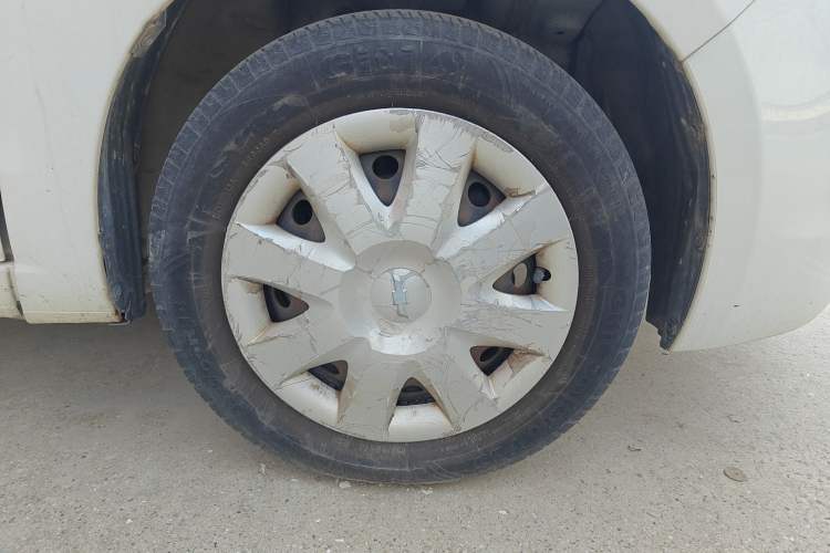 Used Chevrolet Sail 2011 Hatchback 1.4L Manual Happiness Edition