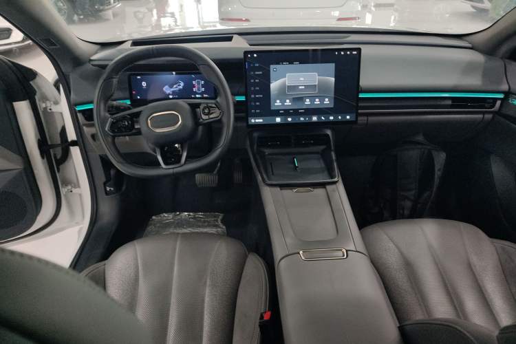 Used Lynk & Co 07 2024 EM-P 126 Long-Range Ultra