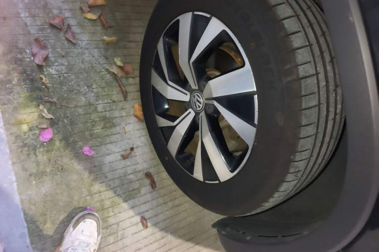 Used Volkswagen Tayron 2020 330TSI Two-Wheel Drive Luxury Smart Connectivity Version
