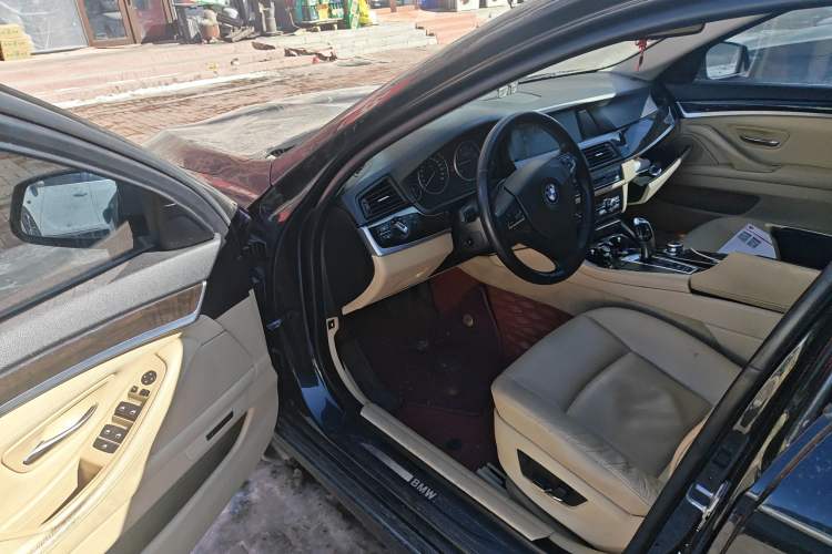 Used BMW 5 Series 2012 523Li Leading Model