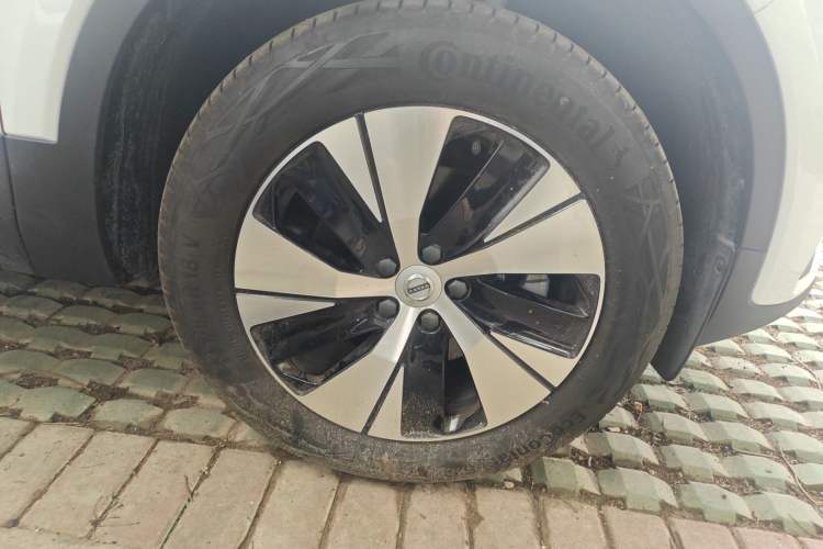 Used Volvo XC40 2023 B3 Zhiyuan Luxury Edition Right Front Wheel Hub