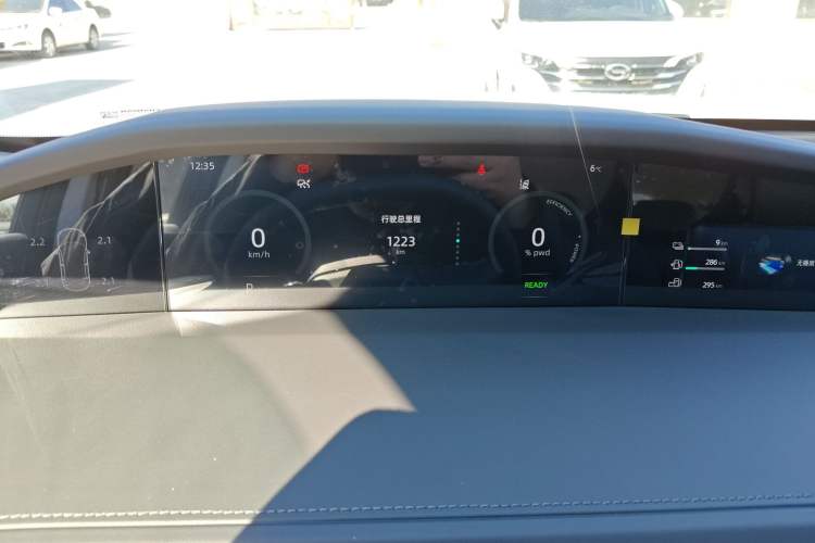 Used Changan UNI-K iDD 2024 ZhiDian iDD 1.5T 135km Smart Leading Model