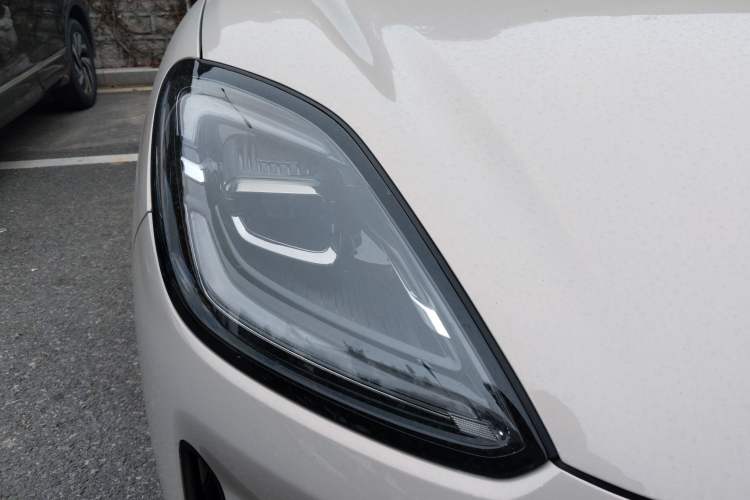 Used Wuling Bingo S 2025 Model 325km Deluxe Edition
