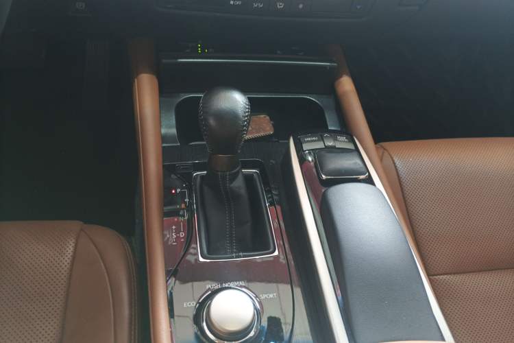 Used Lexus GS 2014 300h Premier Edition