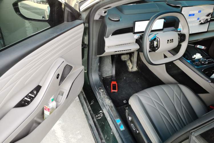 Used Geely Galaxy 8 2025 130km EM-P Starship Edition