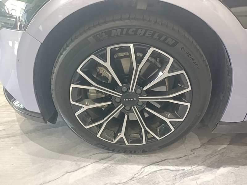 Used Zeekr 007 2025 Rear-Drive Intelligent Driving Version 75 kWh — 22