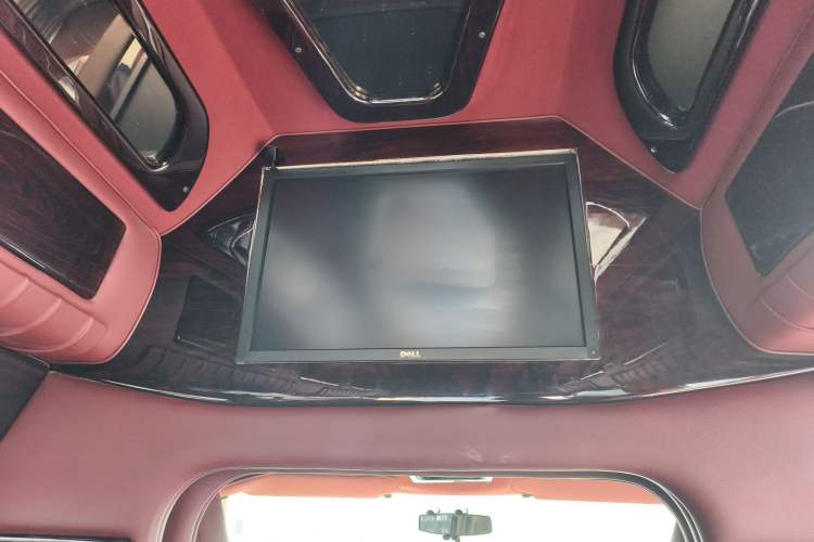 Used GMC SAVANA 2011 6.0L Business Star 7 seats Headliner