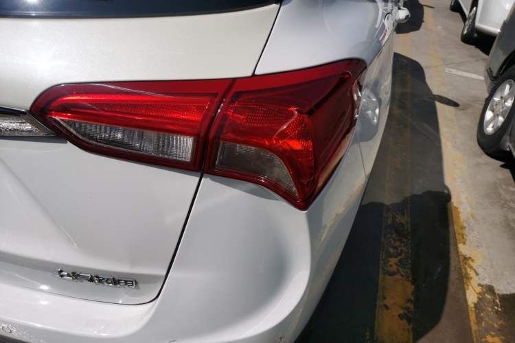 Used Buick Envision 2019 28T Four-Wheel Drive Elite Version China VI Standard
