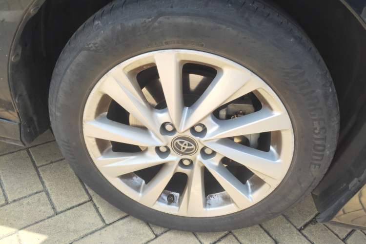 Used Toyota Camry 2021 2.0G Luxury Edition Right Front Wheel Hub
