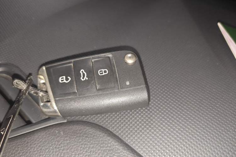 Used Volkswagen Tayron 2020 330TSI Two-Wheel Drive Luxury Smart Connectivity Version