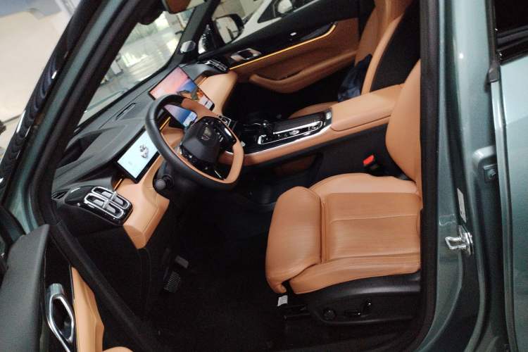 Used Geely Auto FX11 2025 4th Generation 1.5TD DCT Jinxiu