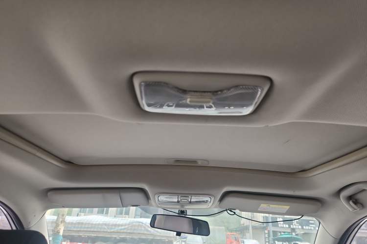 Used CHANGAN CS35 2016 1.6L Automatic Luxury Model China V Standard